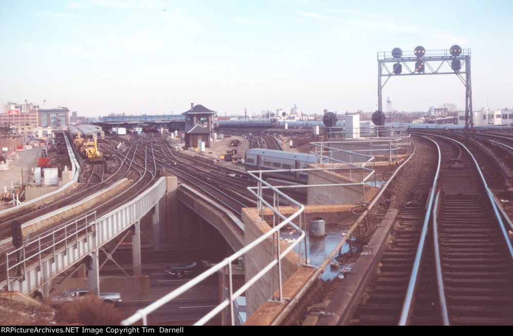 Arriving Jamaica station